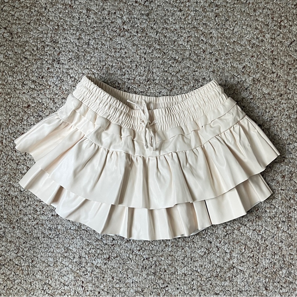Day+Moon Cream Leather Mini Skirt